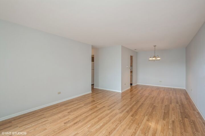Property Photo:  1112 Castilian Court 313  IL 60025 