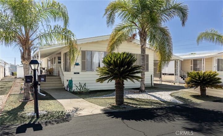 Property Photo:  1525 W Oakland Avenue 113  CA 92543 