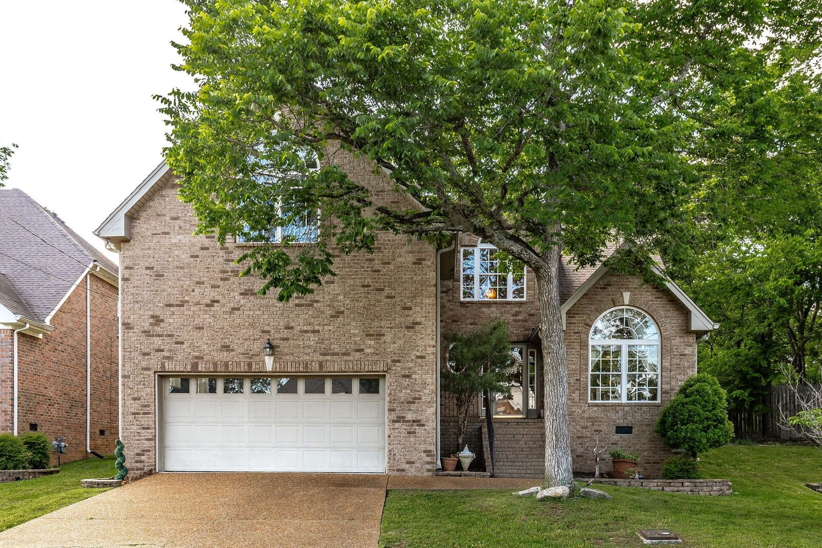 Property Photo:  813 Travis Springs Dr  TN 37115