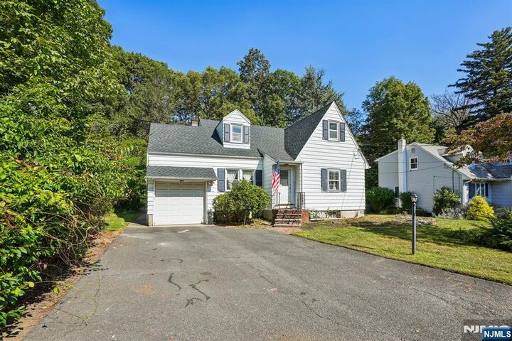 Property Photo:  14 Valhalla Way  NJ 07470 
