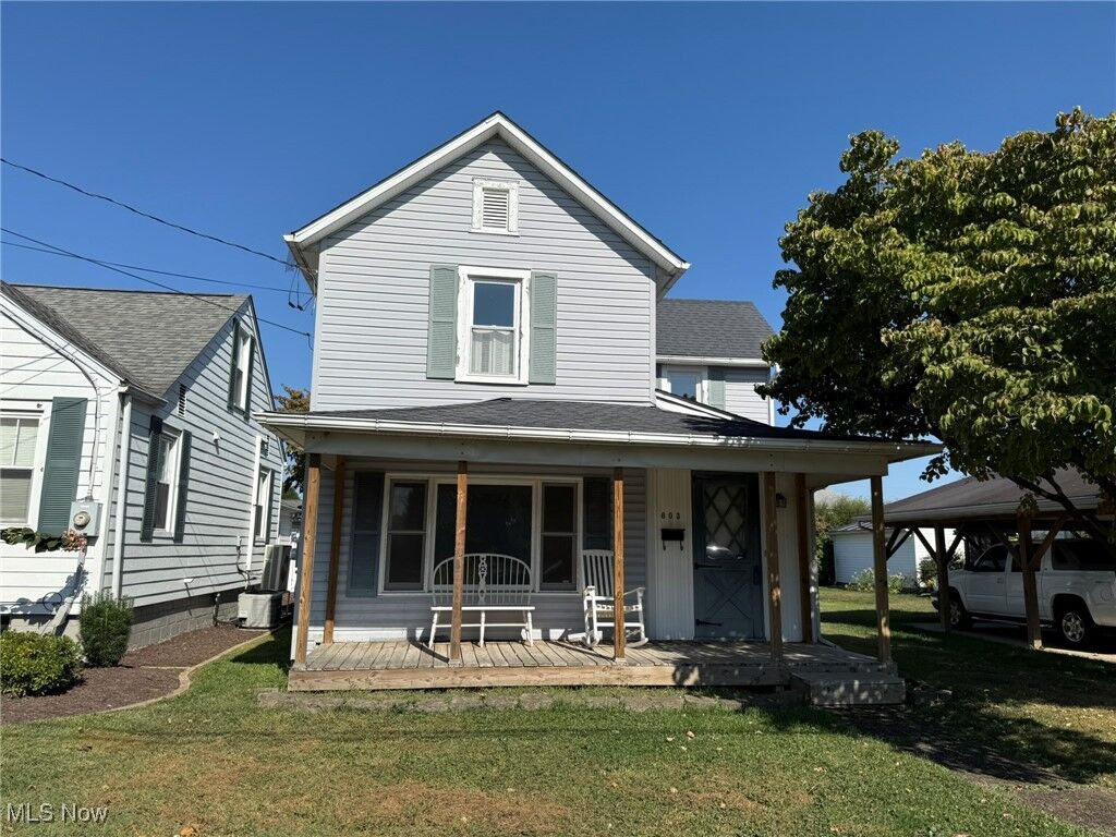 Property Photo:  603 Poplar Avenue  WV 26187