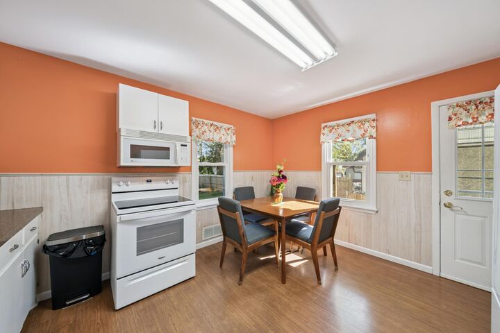 Property Photo:  1854 Barclay Street  MN 55109 