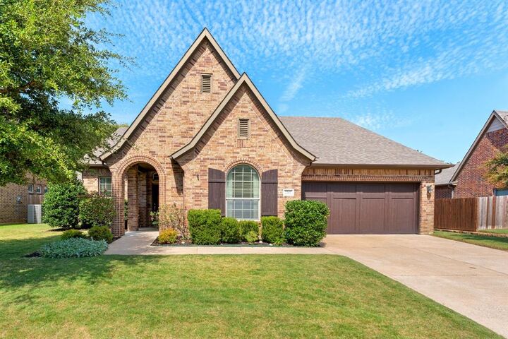 2707 Stonebriar Court  Arlington TX 76001 photo
