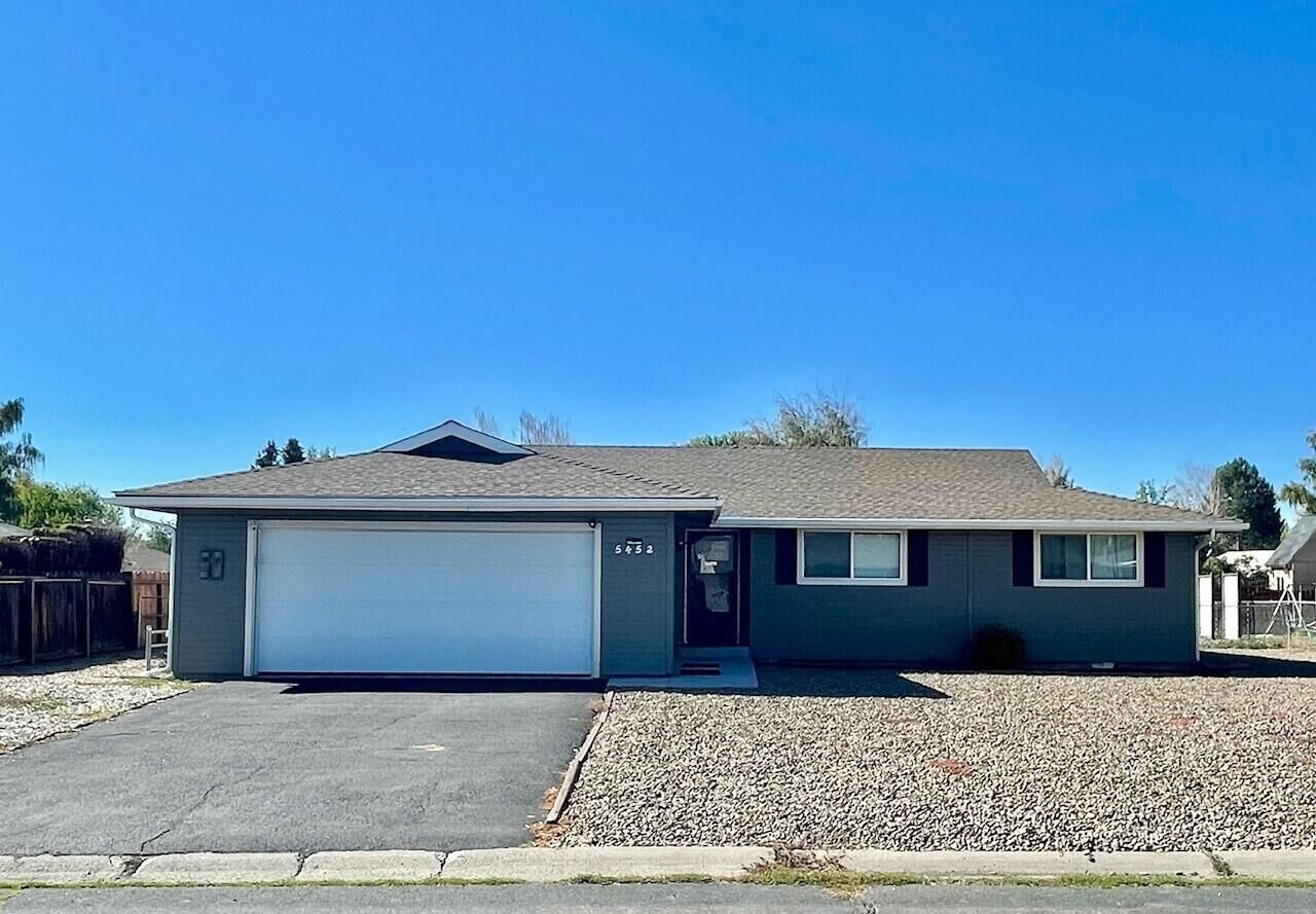 Property Photo: 5452 Glenwood Drive OR 97603