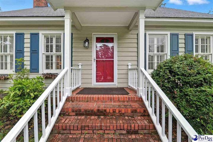 Property Photo:  1505 Tanglewood Circle  SC 29501 