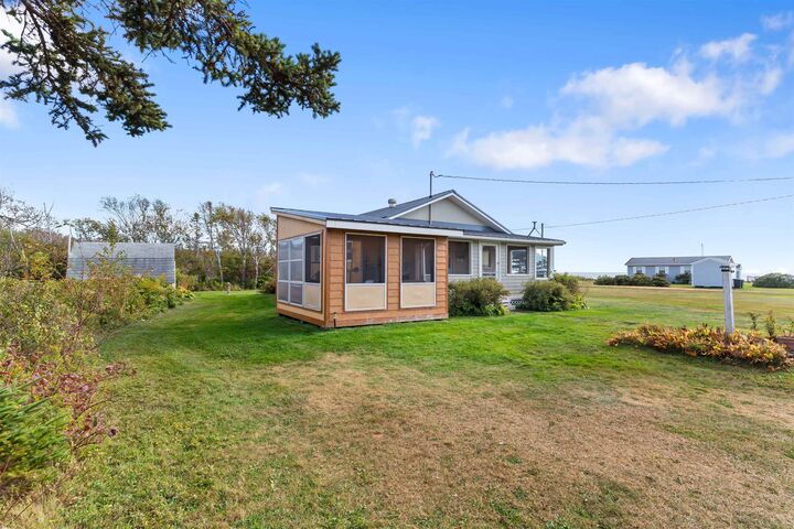 Property Photo:  57 Hummingbird Crescent  PE C0B 1C0 