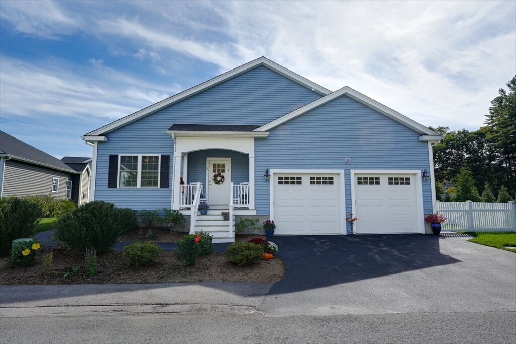Property Photo:  2 Morgan Circle 16  MA 01505 