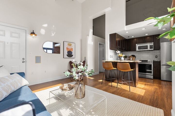Property Photo:  320 W 2nd St 502  MA 02127 