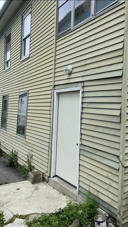 Property Photo:  71 Fox St  MA 01604 