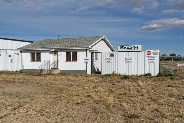 Property Photo: 5509 Broadway Street AB T4M 0L4