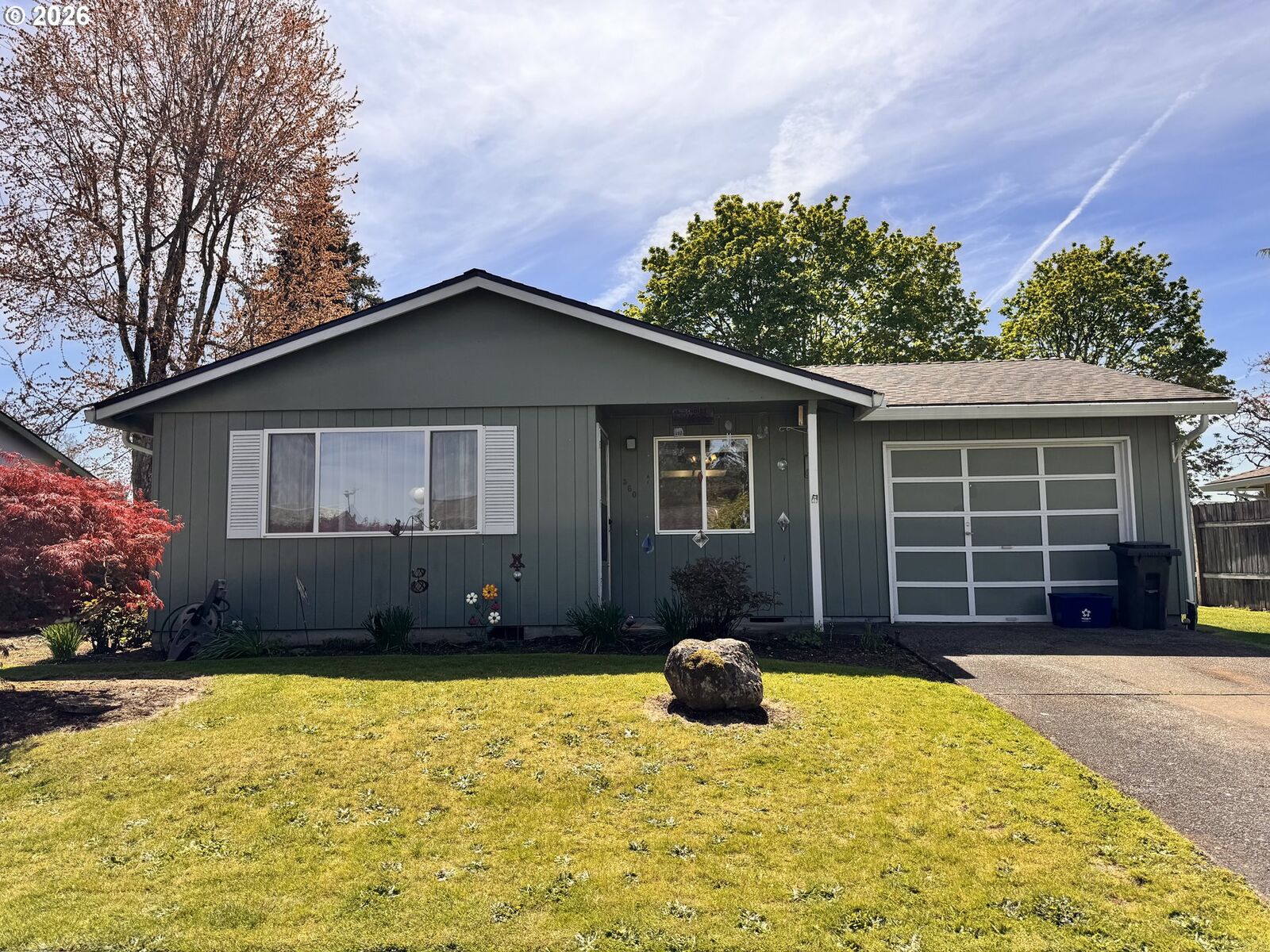 Property Photo:  560 Maple St  OR 97325 