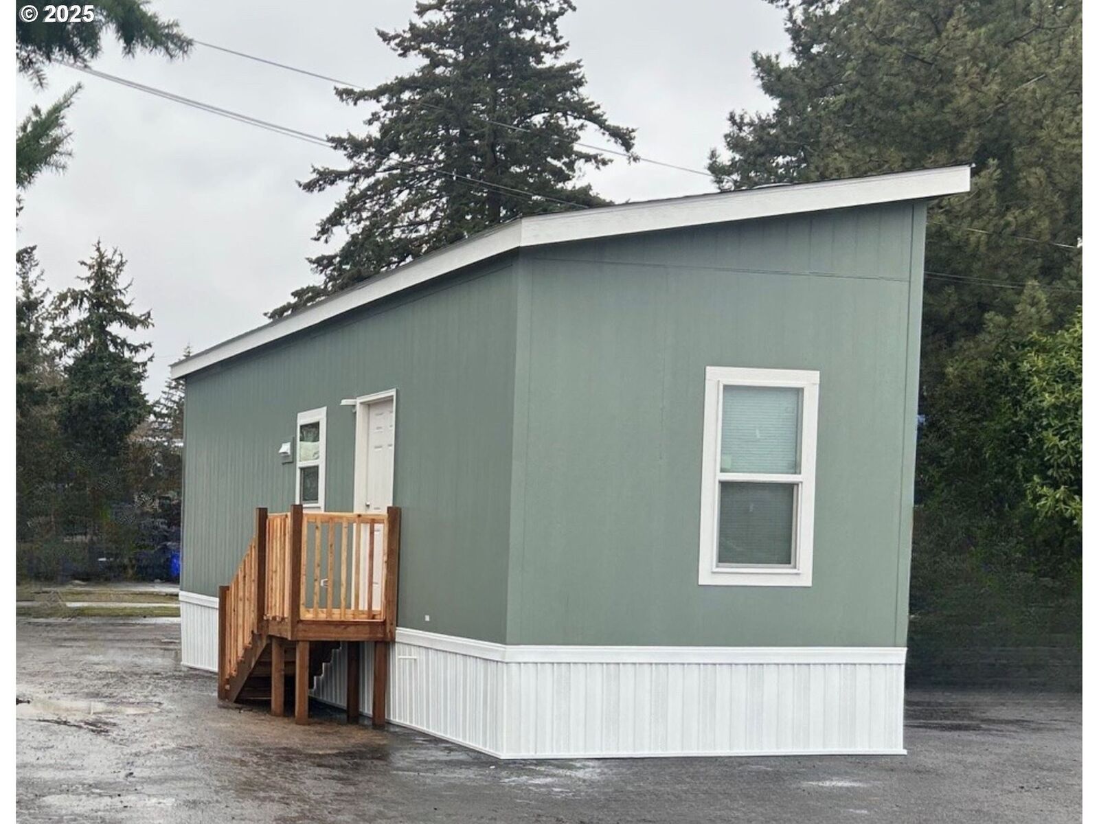 Property Photo:  8205 SE Harney St 3C  OR 97266 