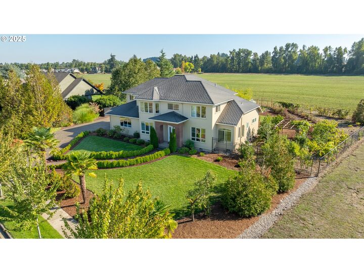Property Photo:  2250 SW Homer Ross Loop  OR 97128 