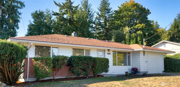 Property Photo:  1917  24th Street  WA 98221 