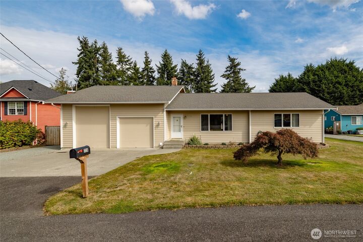 Property Photo: 720 N 17th Street WA 98273