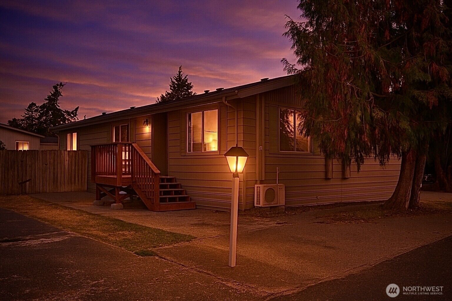 Property Photo:  700 NW Crosby Avenue 35  WA 98277 
