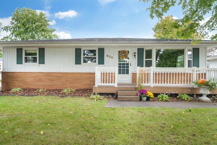 Property Photo: 600 S Theodore Street WI 54915