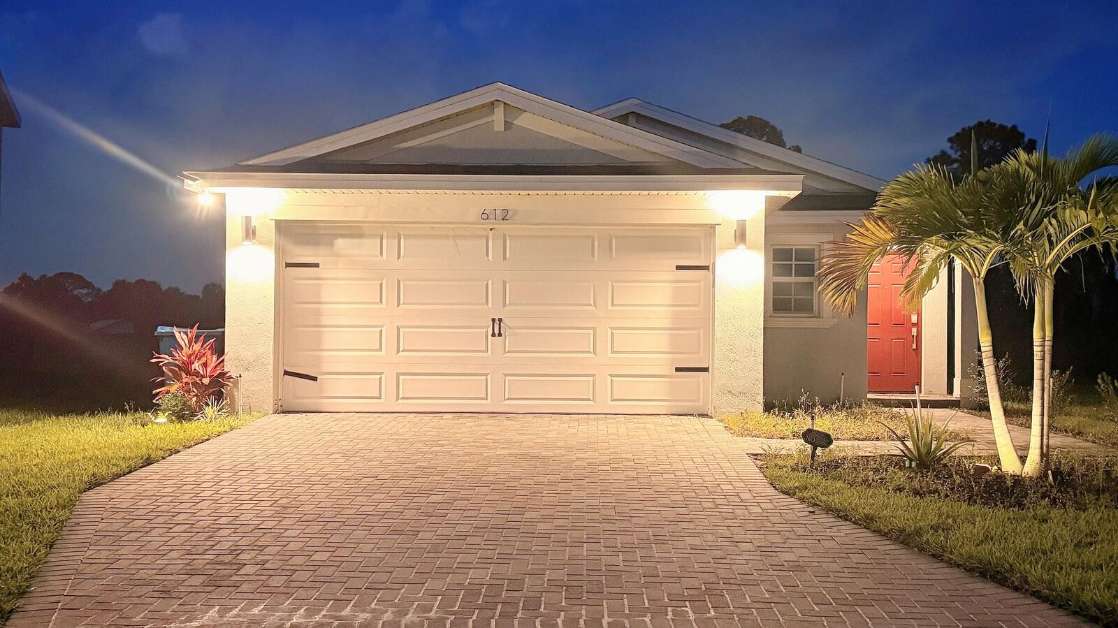 Property Photo:  612 Papillon Street SW  FL 32908 