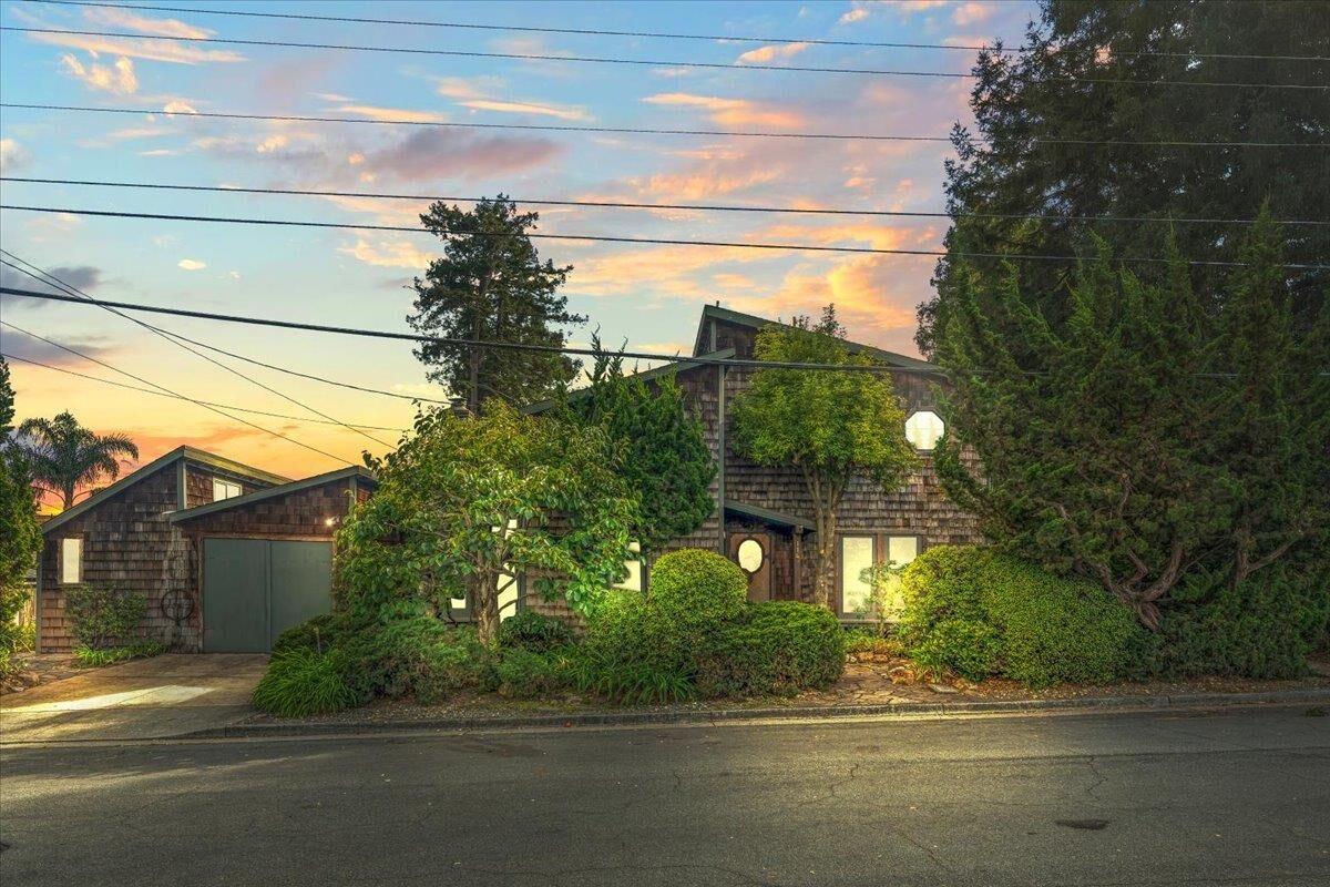 Property Photo:  114 Sutphen Street  CA 95060 