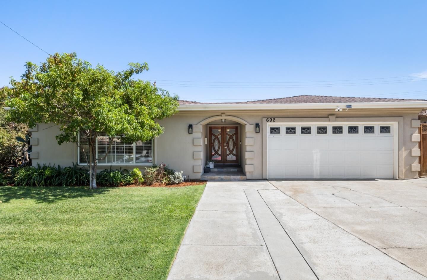 Property Photo:  692 Menker Avenue  CA 95128 