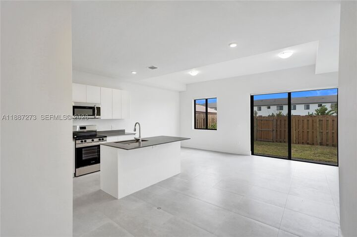 Property Photo:  18944 SW 344th Ter  FL 33034 