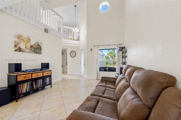 Property Photo:  208 SW 159th Ln  FL 33326 