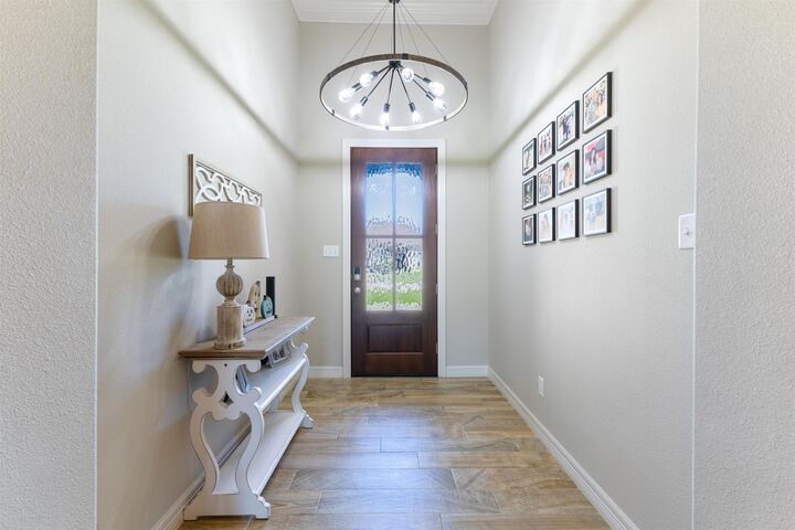 Property Photo:  555 Tryson  TX 77611 