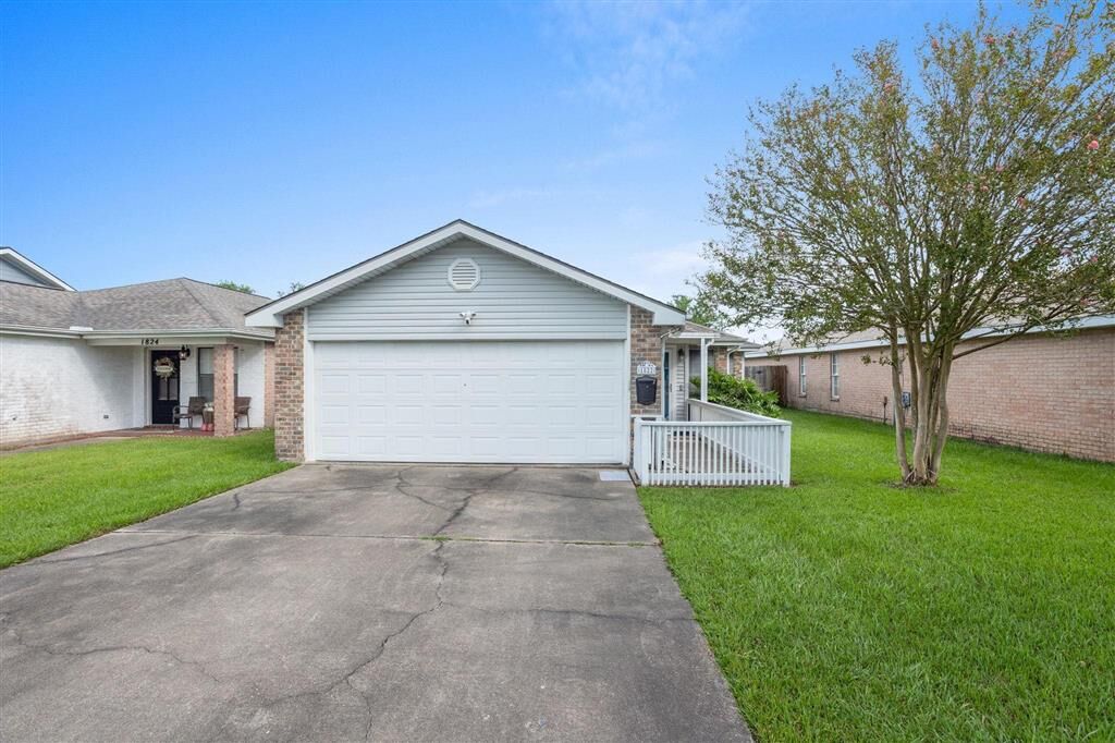 Property Photo: 1822 N Tallow Wood Drive N LA 70605