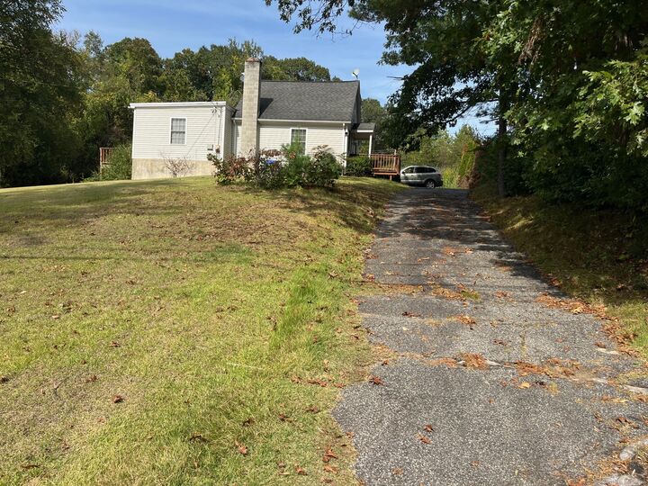 Property Photo:  147 Oakdale Manor Road  CT 06488 