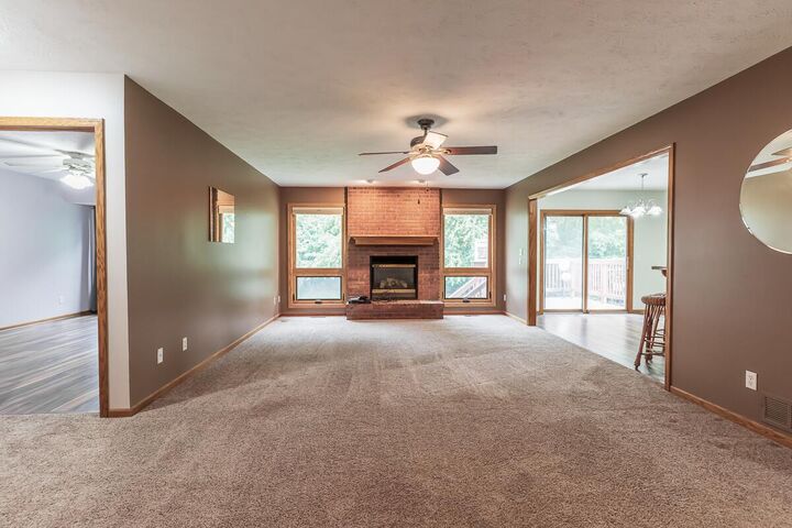 Property Photo:  933 E Ridge Drive  IA 51551 