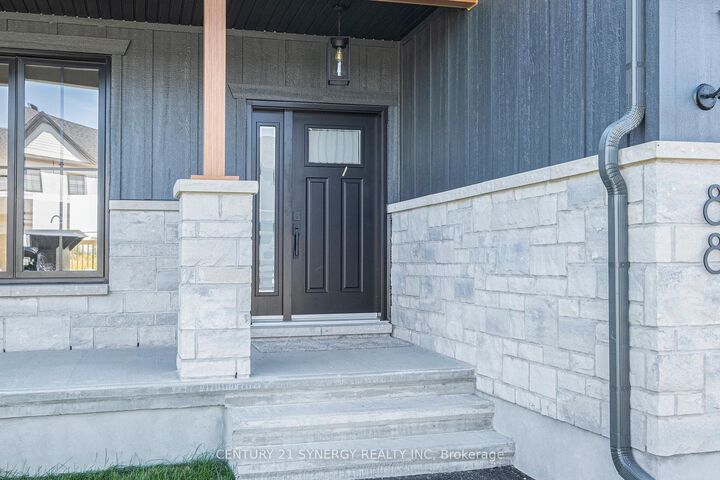 Property Photo:  88 Helen Street  ON K0A 1R0 