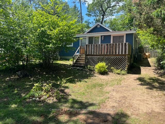 29 Elmwood Avenue  Lambton Shores ON N0M 1T0 photo