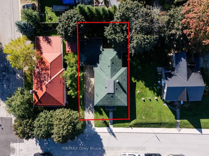 Property Photo: 89 3rd Street SW ON N0G 1L0