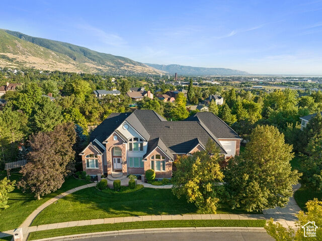 Property Photo: 643 W Ridgewood Cir UT 84025