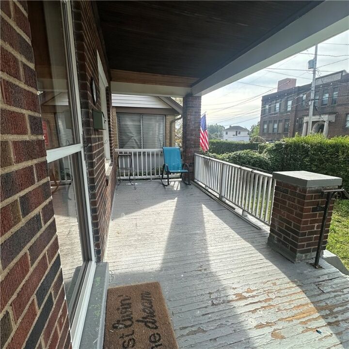 Property Photo:  240 Ridgewood Ave  PA 15229 