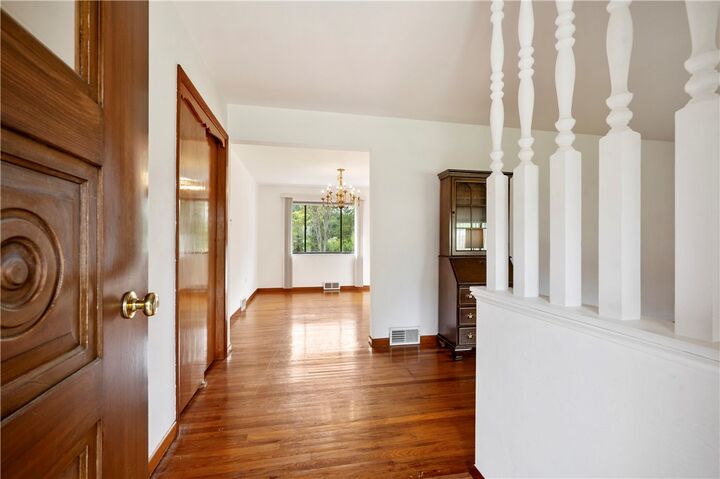 Property Photo: 5535 Glass Road PA 15205