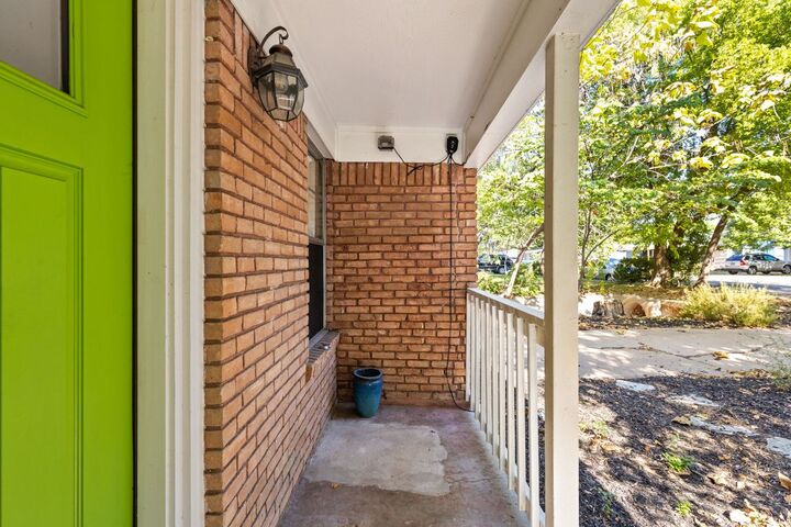 Property Photo:  1105 Alegria Road  TX 78757 