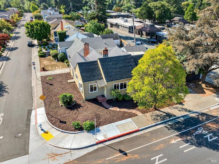 Property Photo:  1000 Sonoma Avenue  CA 95404 