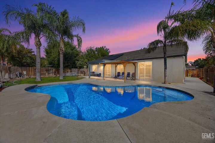 Property Photo: 11603 Bocelli Avenue CA 93312