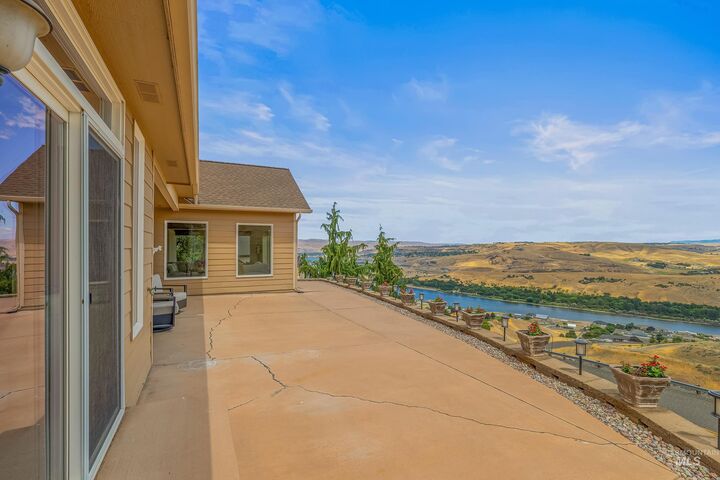 Property Photo: 3315 Michael Drive WA 99403