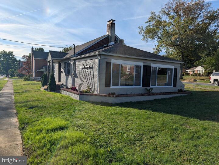 Property Photo:  400 Woodland Avenue  PA 17070 