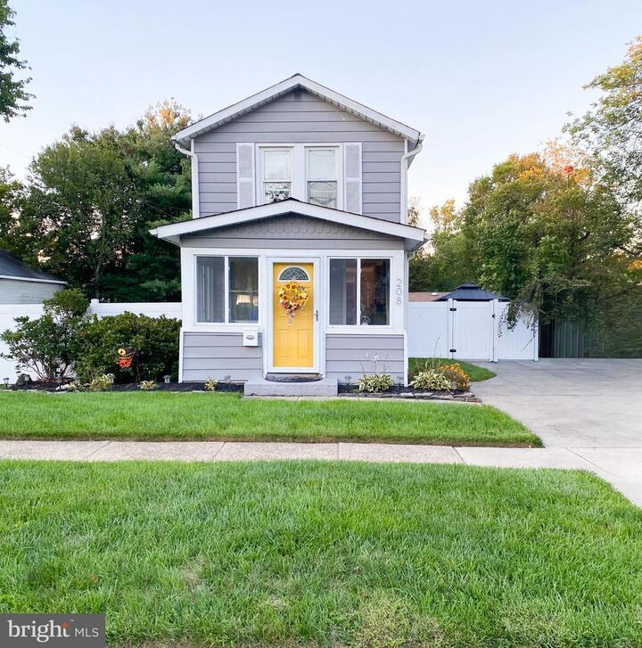 Property Photo:  208 Hessian Avenue  NJ 08063 