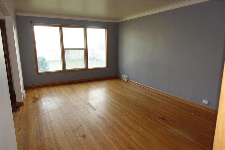 Property Photo:  155 Academy Road  MB R3M 0E2 