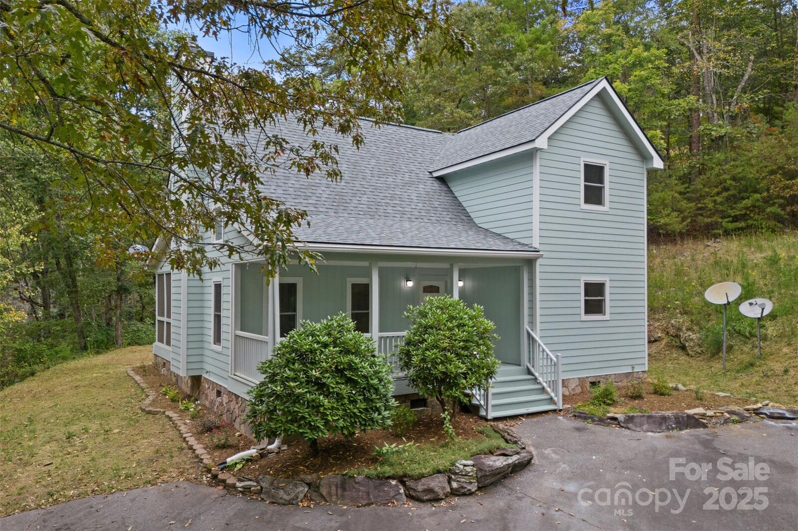 Property Photo:  105 Mission Ridge Drive  NC 28904 