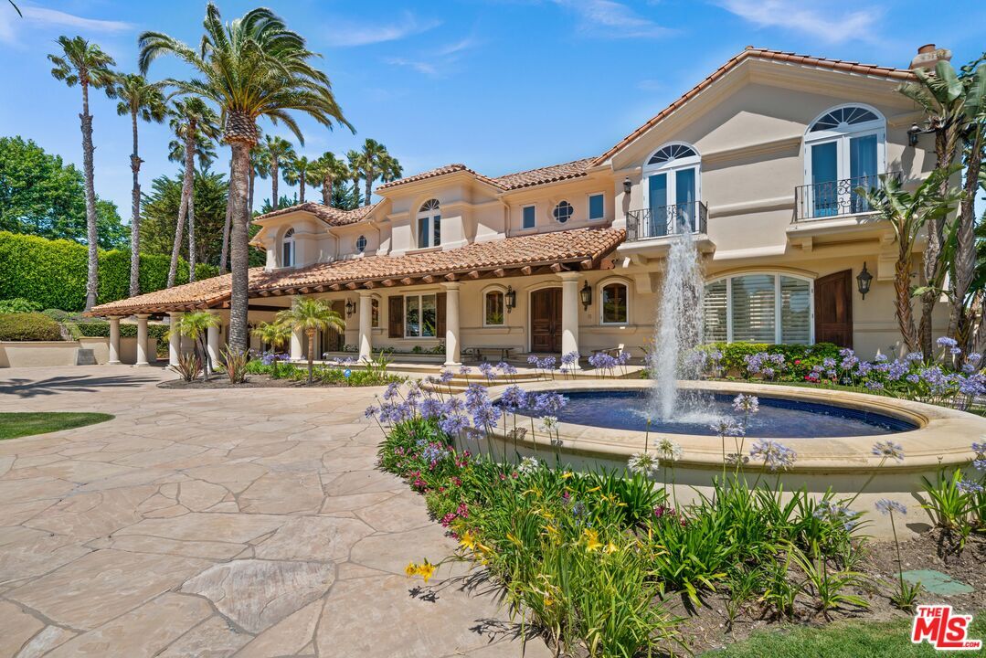 Property Photo:  7160 Dume Dr  CA 90265 