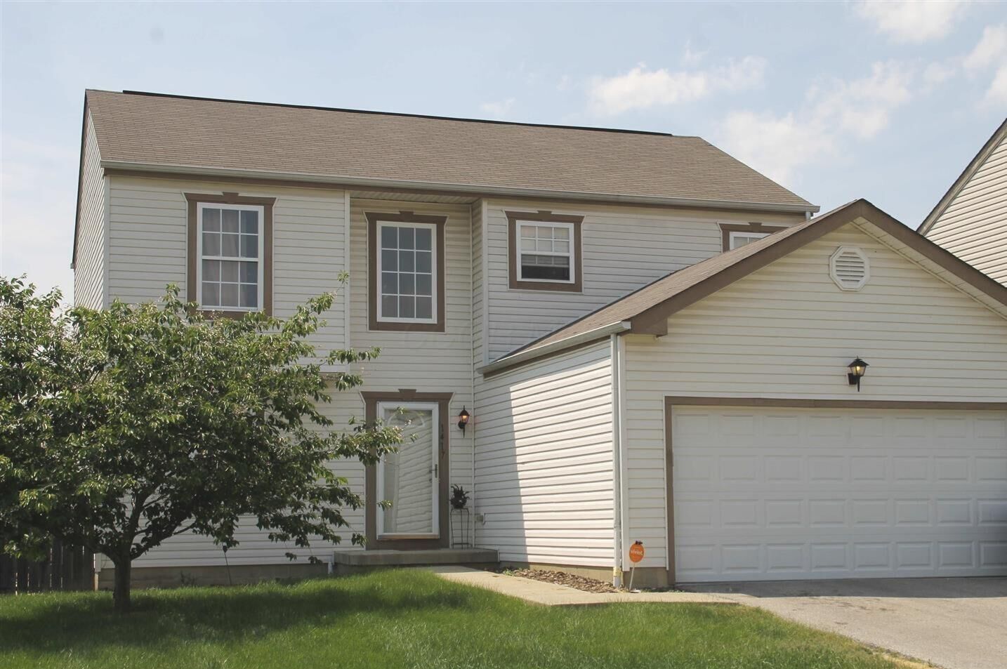 Property Photo: 1417 Fahy Drive OH 43223
