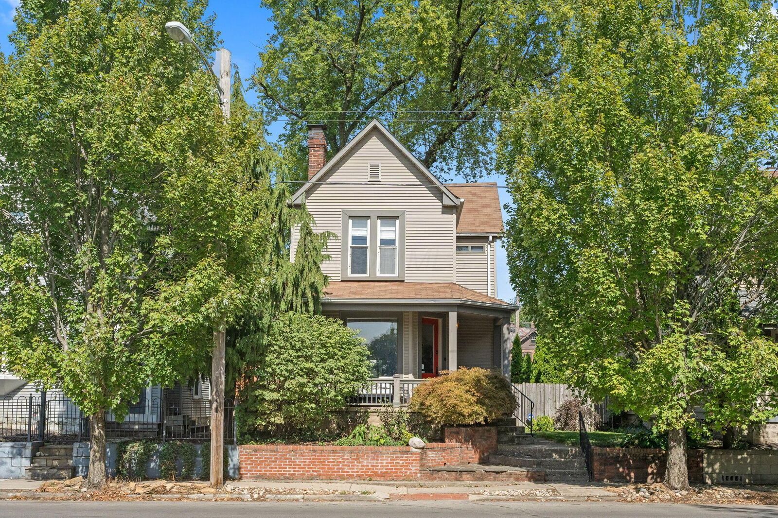 Property Photo: 116 Hanford Street OH 43206