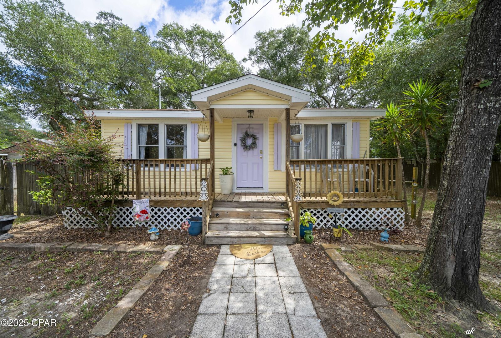 Property Photo:  815 Oakridge Road  FL 32547