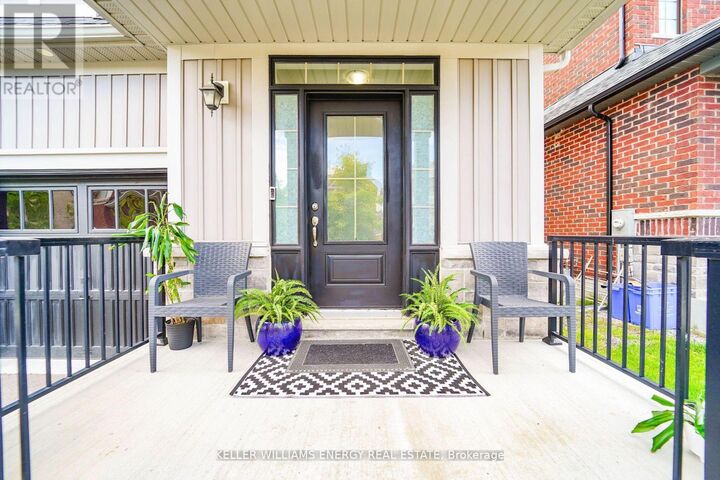 Property Photo:  23 Crombie Street  ON L1C 4A1 
