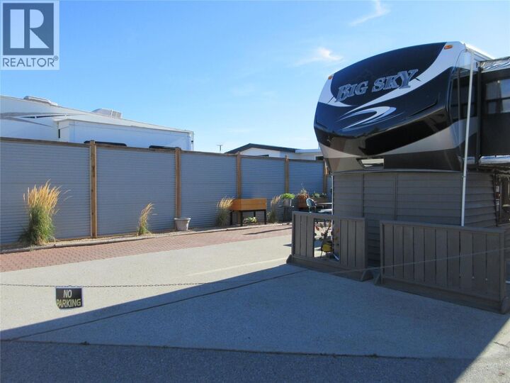 Property Photo:  415 Commonwealth Road 151  BC V4V 1P4 